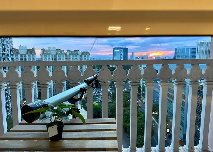 Sunset View In Venice Grand Canal Mall Suite, Pet Friendly, Walking Distance To Venice Mall, 5 Mins Away To Bgc 4*