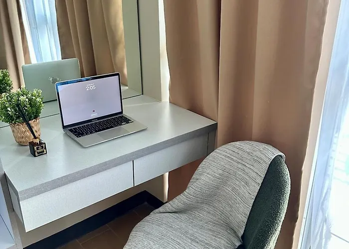 Sunset View In Venice Grand Canal Mall Suite, Pet Friendly, Walking Distance To Venice Mall, 5 Mins Away To Bgc アパートホテル