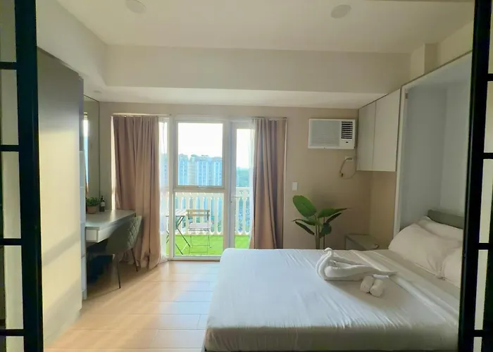 アパートホテル Sunset View In Venice Grand Canal Mall Suite, Pet Friendly, Walking Distance To Venice Mall, 5 Mins Away To Bgc マニラ市